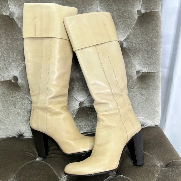 Costume National Italy butter soft leather heeled boots - Picture 9 of 9